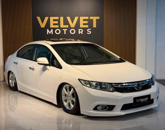 HONDA CIVIC 1.8 EXS 16V FLEX 4P AUTOMÁTICO HONDA CIVIC 1.8 EXS 16V FLEX 4P AUTOMÁTICO